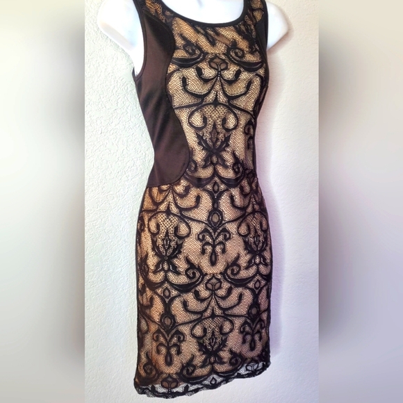 💚5/$25 Black Stretch Lace Over Nude Bodycon Sheath Cocktail Mini Dress Medium - Picture 7 of 8